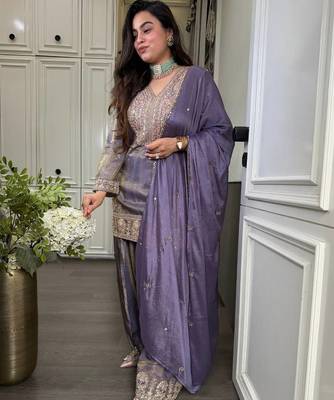 Lavendar embroidered silk kurta with palazzo and dupatta set for women 3
