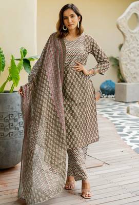 Mirchi Fashion Women's Brown Floral Print Pure Cotton Kurti With Bottom & Dupatta set 1