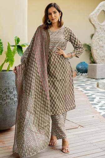 Mirchi Fashion Women's Brown Floral Print Pure Cotton Kurti With Bottom & Dupatta set