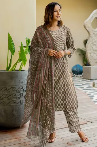 Mirchi Fashion Women's Brown Floral Print Pure Cotton Kurti With Bottom & Dupatta set