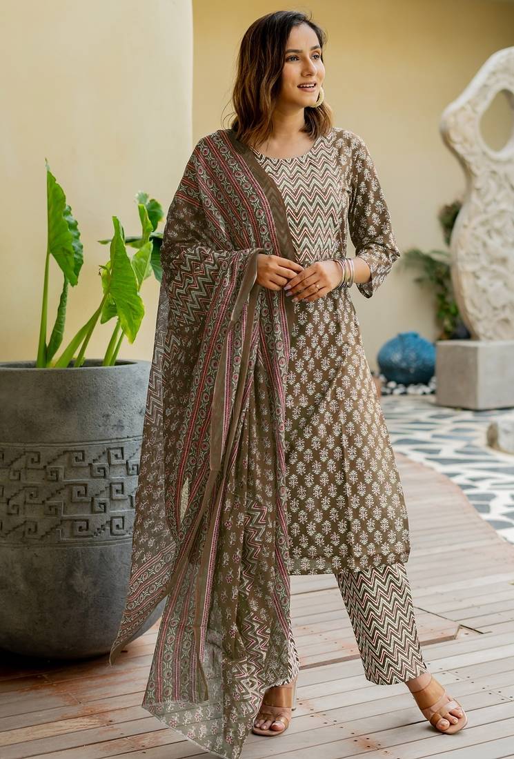 Mirchi Fashion Women's Brown Floral Print Pure Cotton Kurti With Bottom & Dupatta set