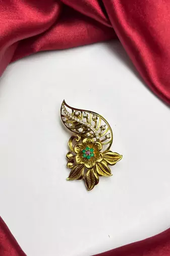 Peacock Floral Saree Brooch, Gold Tone Indian Jewelry, Bridal Accessory