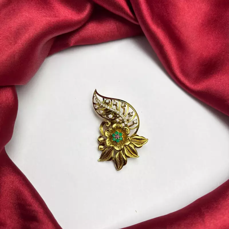 Peacock Floral Saree Brooch, Gold Tone Indian Jewelry, Bridal Accessory