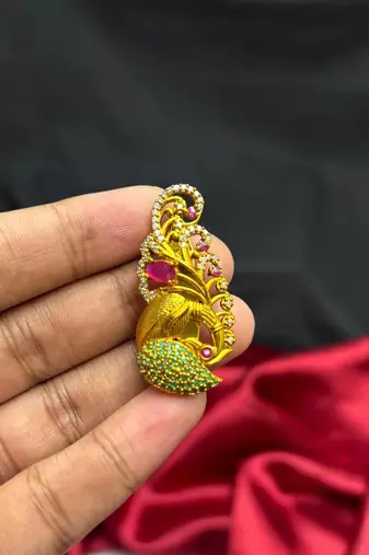 Traditional Indian Saree Brooch, Pink Green Stone, Gold Tone Sari Pin, Kundan Style Bridal Brooch