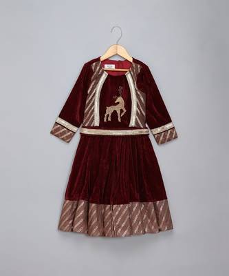 Maroon embroidered velvet silk anarkali set 5
