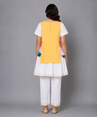 Yellow white embroidered cotton silk kurta set 2
