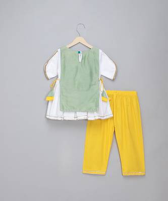 Green white embroidered cotton silk kurta set 4