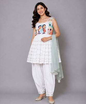 Off white green printed cotton kurta set 1