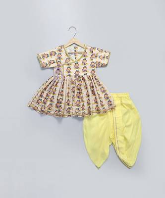 Off white yellow ganpati printed cotton silk kurta dhoti set 3