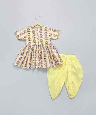 Off white yellow ganpati printed cotton silk kurta dhoti set 4