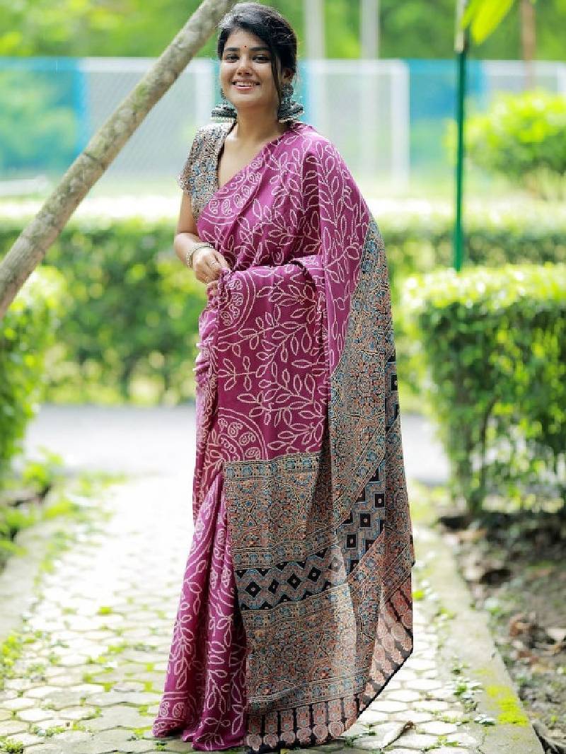 Ethnic motifs silk blend bandhani saree