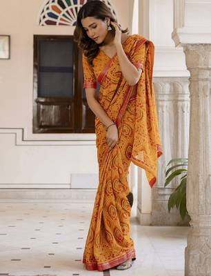 Women bandhani printed bandhani saree 3