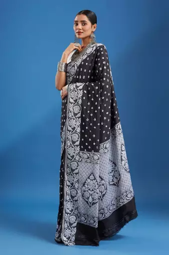 Women bandhani printed saree