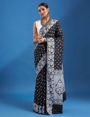 Women bandhani printed saree 4