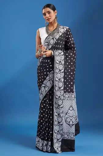 Women bandhani printed saree