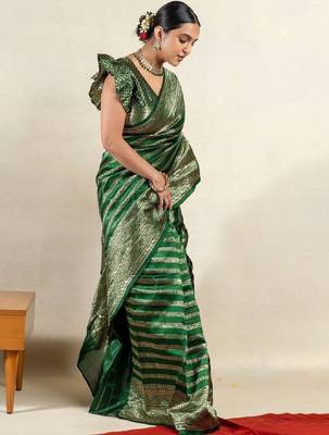 Striped woven design zari leheriya saree 2