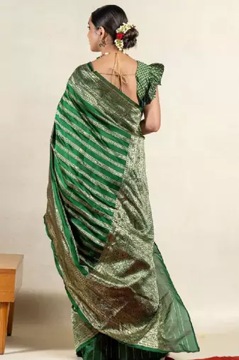 Striped woven design zari leheriya saree