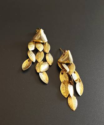 Gold plated triangle leaf earrings 2