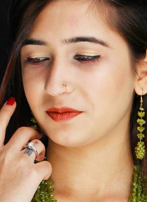 Gold plated green cluster dangler earrings 1