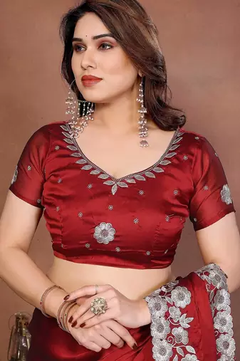 Red silk blend embroidery saree whit blouse