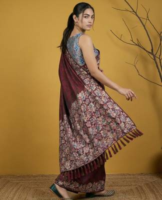 Maroon silk blend printed woven design saree whit blouse 5