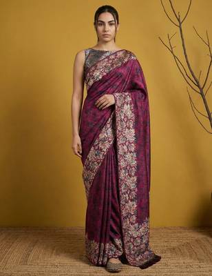 Wine silk blend printed woven design saree whit blouse 1