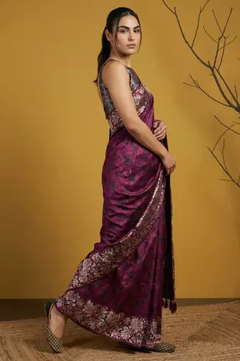 Wine silk blend printed woven design saree whit blouse