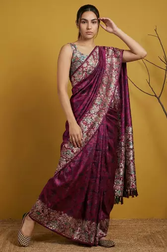 Wine silk blend printed woven design saree whit blouse