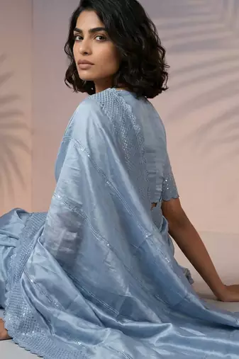 Blue silk blend printed woven design saree whit blouse