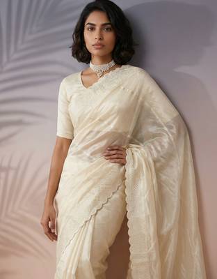 Cream silk blend printed woven design saree whit blouse 4