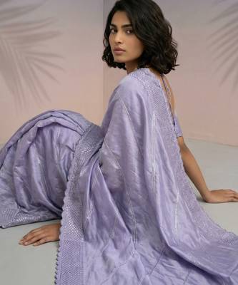 Lavender silk blend printed woven design saree whit blouse 2