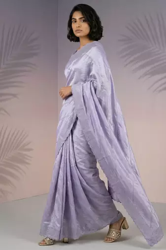 Lavender silk blend printed woven design saree whit blouse