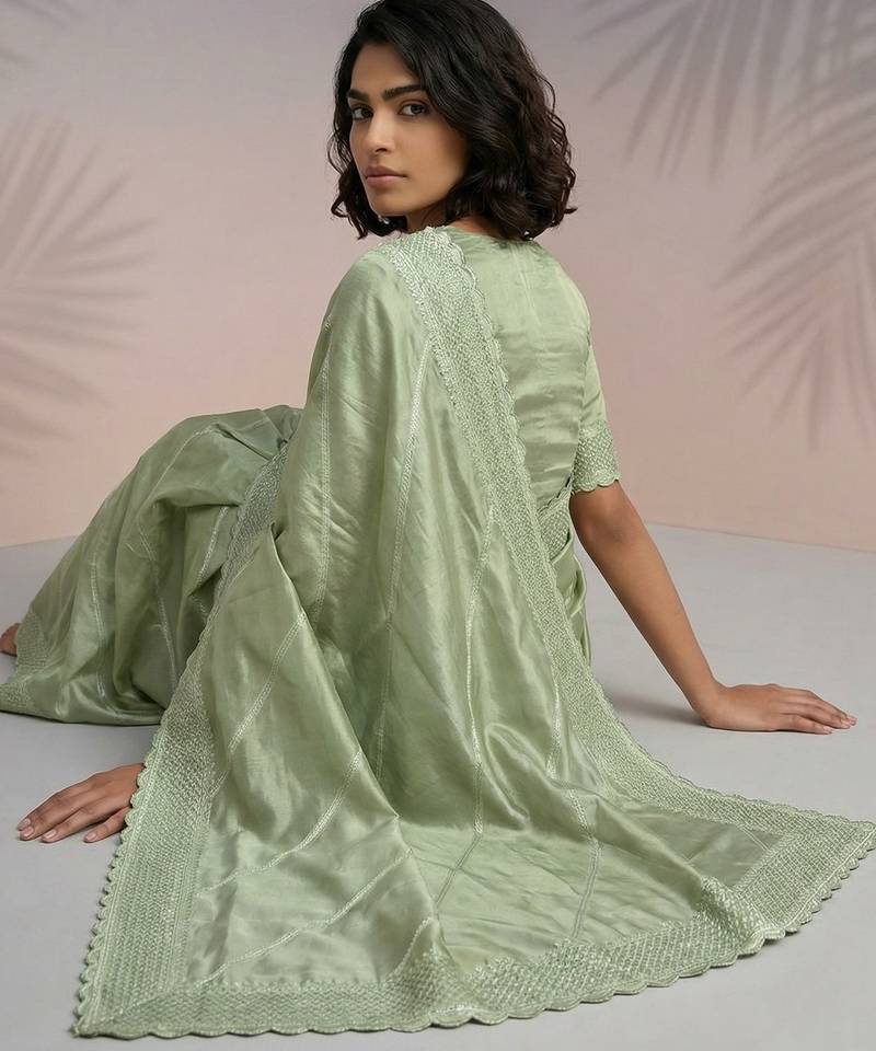 Green silk blend printed woven design saree whit blouse