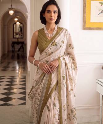 silk blend floral digital printed saree for women with contrast printed pallu 2