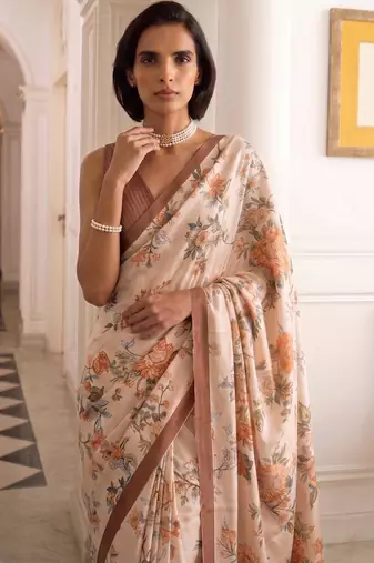 silk blend floral digital printed saree for women with contrast printed pallu