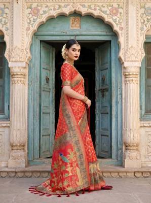 Red Color Jacquard Weaving  Work Silk Blend Saree 3