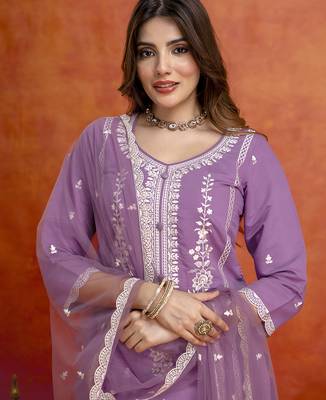 Lightpink cotton silk thread embroidery with sequence work kurta pant set with dupatta 4