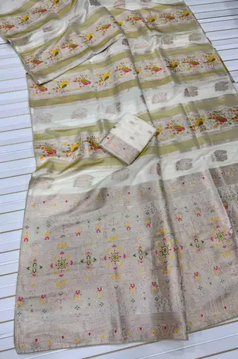 White Color Jaqurad Weaving Work Georgette Saree