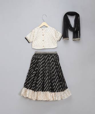 Black  Off White Embroidered Chanderi Lehenga Set 4