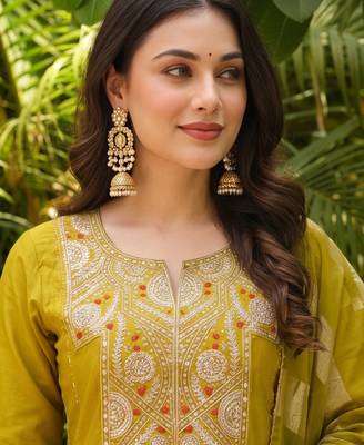  Embroidery Work Viscose Silk Blend Fabric Flared Anarkali Pant and Dupatta Set 2