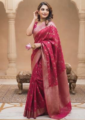 Pink jacquard silk blend saree 3