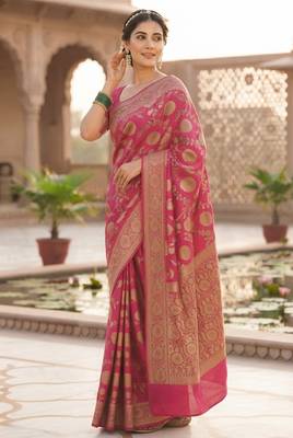 Royal magenta banarasi silk blend saree 3