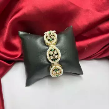 Emerald Green Kundan Bracelet, Pearl Beaded Gold Indian Bridal Wedding Jewelry 4