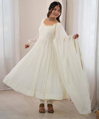  Embroidery Work Chanderi Fabric Flared Anarkali Pant and Dupatta Set 3