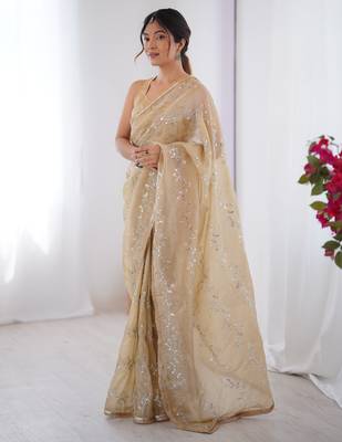 gold crush beige designer beads moti val zig zag sequance work saree 4