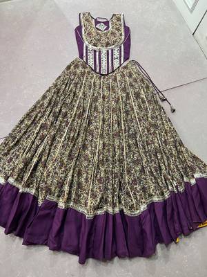 women festive real mirror work border chanderi garba lehenga choli set - free size 5