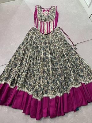women festive real mirror work border chanderi garba lehenga choli set - free size 5