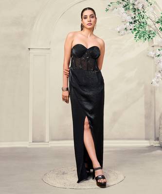 Black embroidered lace gown and cape jacket 2