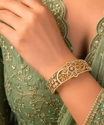 Vintage Floral CZ Bridal Cuff Bracelet, Antique Gold Art Deco Bangle 1