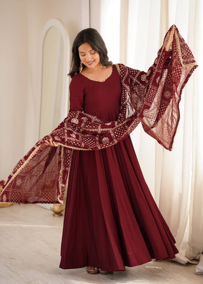  Solid Roman Chanderi Silk Fabric Flared Anarkali Pant and Dupatta Set